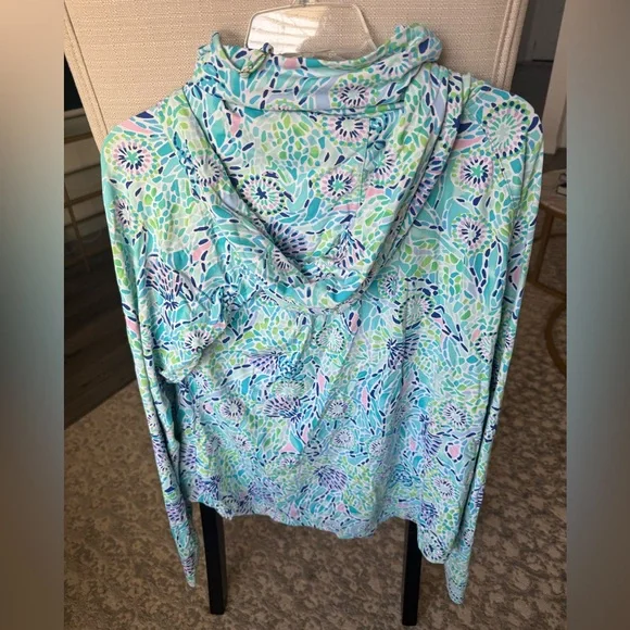 Lilly pulitzer UPF 50+ ChillyLilly Lilblock Popover Hooded Face Mask Top XL, EUC - Picture 7 of 8